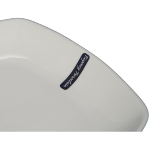Regency Porcelain Oval Platter - White / 34.6cm