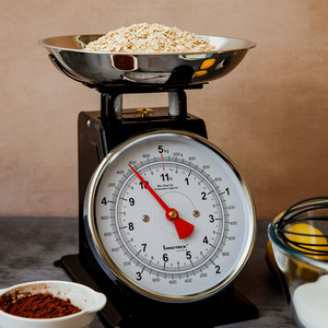 Innoteck 5 Kg Traditional Kitchen Scales - Cream by Innoteck