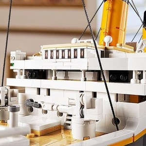 LEGO Icons 10294 Titanic - Various by Lego