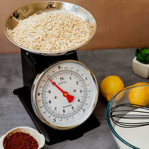 Innoteck 5 Kg Traditional Kitchen Scales - Black by Innoteck