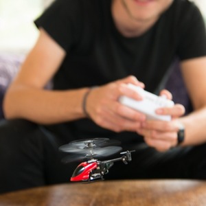 World's Smallest Remote Control Helicopter Toy Gifts for Kids - Multicolour