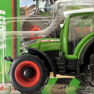 Diecast Miniature Fendt 209 Tractor - Green by Blue Frog Toys