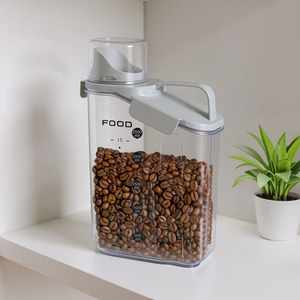 Transparent Airtight Food Storage Container - Ivory White / 2.8l by Livingandhome