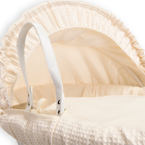 Waffle White Wicker Moses Basket - Cream by Clair de Lune