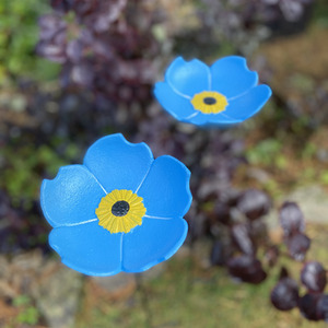 Cast Iron Wild Bird Forget Me Not Flower Dish Bird Feeder - Blue by Selections
