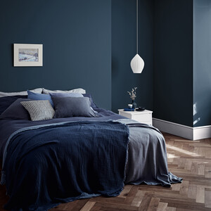 Crown Walls and Ceilings Mid Sheen Emulsion - Midnight Navy / 2.5l by Crown Paints