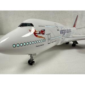 Plane Model 747 - Mixed by Chame