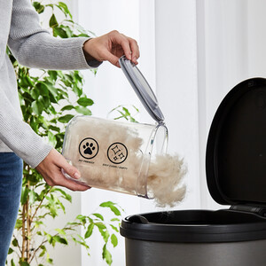 Pet Grooming Vacuum by Daewoo