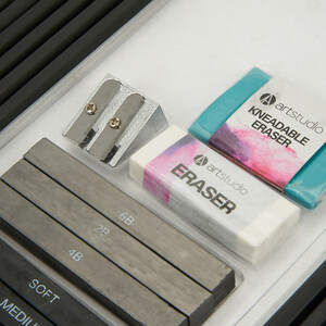 Art Studio 21 Piece Sketching Set by Art Studio