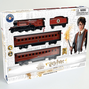 Harry Potter Ready to Play Train Set 28 Piece - Red by Lionel