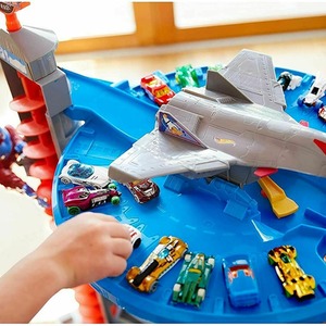 Hot Wheels Super Ultimate Garage Play Set FML03 - Multi-Coloured by Hot Wheels