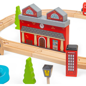 City Road and Railway Set - Multi-coloured by Bigjigs Rail