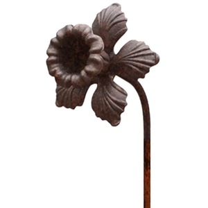 Daffodil Metal Flower Garden Stakes - Rust by Garden Pride