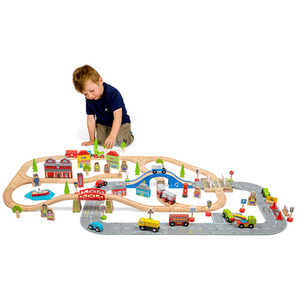 City Road and Railway Set - Multi-coloured by Bigjigs Rail