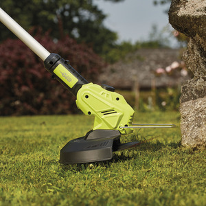 20V Cordless Lithium-ion Grass Trimmer - Green by Garden Gear