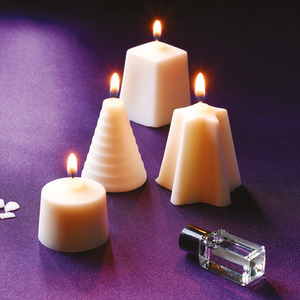 House of Crafts Soy Wax Candle Craft Kit - Multiple Colours by House of Crafts