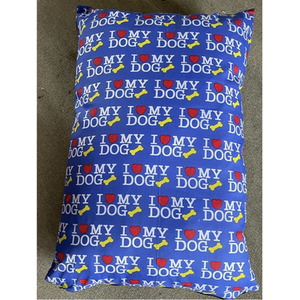 Paw Prints Pet Bed by R&G