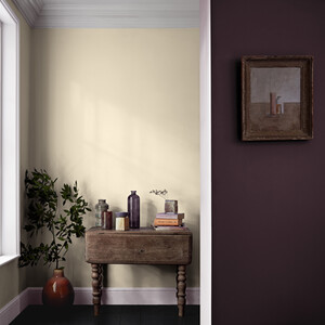 Crown Walls and Ceilings Silk Emulsion by Crown Paints