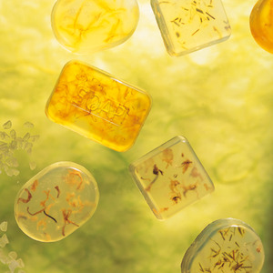 House of Crafts Handmade Soap Kit - Multiple Colours by House of Crafts