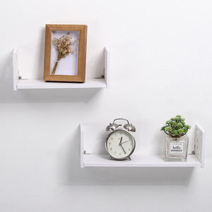 Modern Set of 2 U-Shaped Wall Floating Shelves - White by Livingandhome
