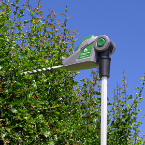 Long Reach Cordless Electric Hedge Trimmer 18V - Green by Gracious Gardens