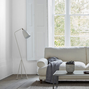 Crown Premium Matt Emulsion Pure Brilliant White 5L - Pure Brilliant White by Crown Paints