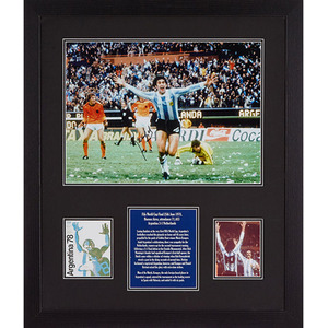 Mario Kempes Signed and Framed Argentina Photo - Blue by Allstarsignings