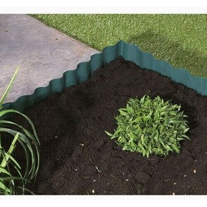 Green Garden Lawn Edging - Green by Garden Mile