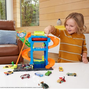 Hot Wheels Colour Changing Tunnel Car Wash - Multicolour by Hot Wheels