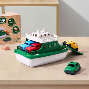 Car Ferry Bath Toys Set - Green and White by Livingandhome
