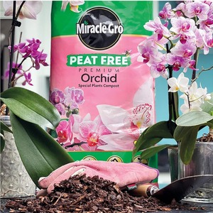 Miracle Gro Premium Orchid Potting Compost Peat Free With Vital Minerals 10L Bag - Brown by Miracle-Gro