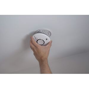 10 Year Replaceable Battery Smoke Alarm - White by FireAngel