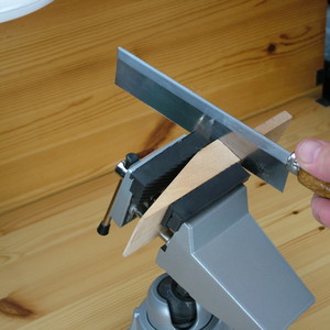 Modelcraft Universal Suction Vice by Modelcraft