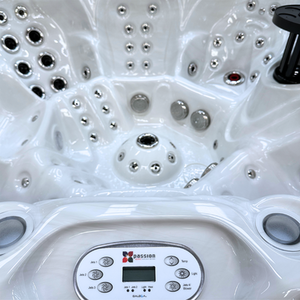 Excite Hot Tub - White by Fonteyn