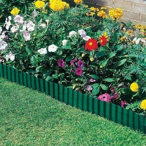 Green Garden Lawn Edging - Green by Garden Mile