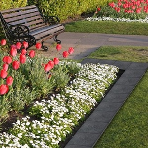 Square Stomp Stone Grey Slate Stepping Stone Recycled Rubber 30cm - Graphite / 1 by Primeur