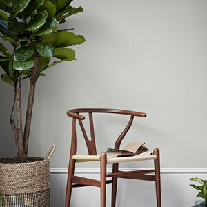 Crown Walls and Ceilings Silk Emulsion by Crown Paints