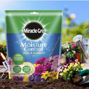 Water Retaining Gel Crystals - White by Miracle-Gro