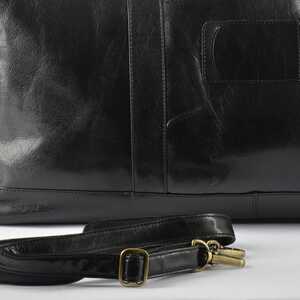 Extra Large Leather Travel Holdall 2081 - Black/vt by Ashwood Leather