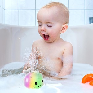 Whale Spray Water Swimming LED Light Up Sprinkler Toy - White
