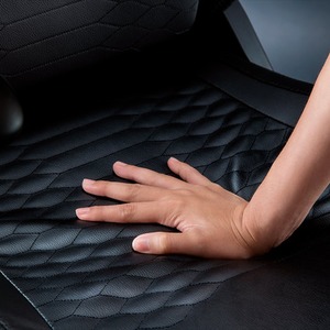 Razer Iskur V2 Gaming Chair - Black / Faux Leather Steel Aluminium Polyurethane by Razer