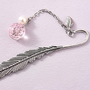 Beaded Gypsophila Dried Flower Vintage Feather Bookmark
