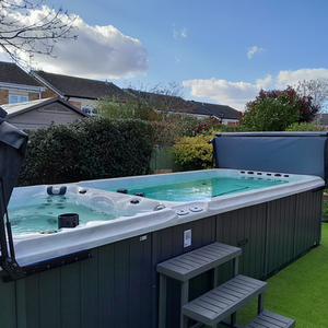 Dynamic Swim Spa - White by Fonteyn