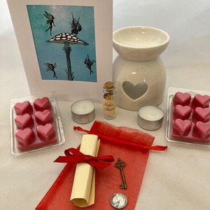 Wax Melt gift set with white heart oil burner, gift for bride - White