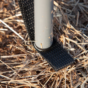 Outsunny Camping Windbreaks Beach Wind Shield Shelter - Grey and White by Outsunny