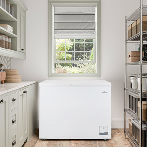 292 Litre Willow Freestanding Chest Freezer - White by Willow