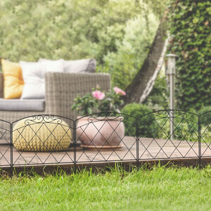 Outsunny 5PCs Rustproof Garden Edging - Black by Outsunny