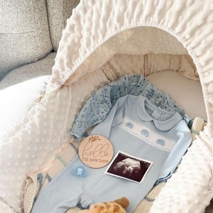 Dimple Grey Wicker Moses Basket - Cream by Clair de Lune