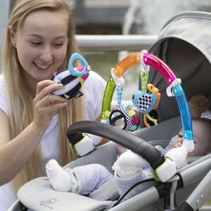 Dazzle Rainbow Play Arch - Neutral by Benbat