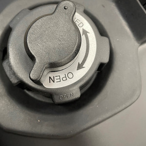 Autojack Petrol Generator Quiet Portable Suitcase Camping Inverter 800W - White by Autojack